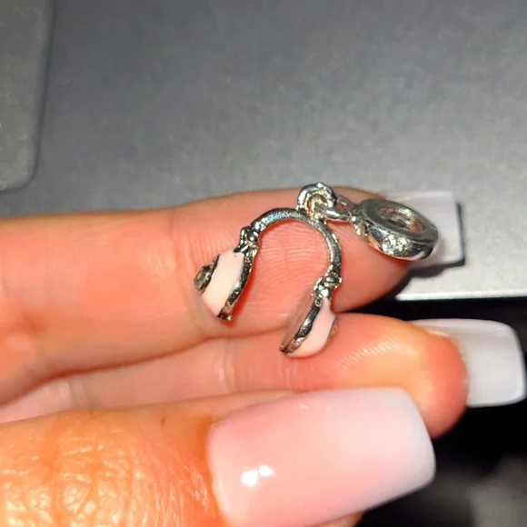 Headset Charm - Picture 2 of 5